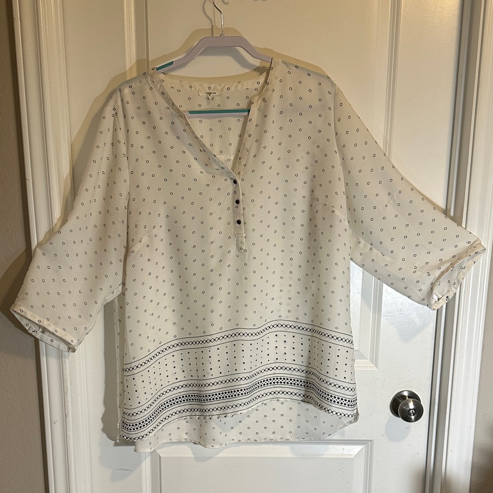 Maurices White and Black Patterned Blouse